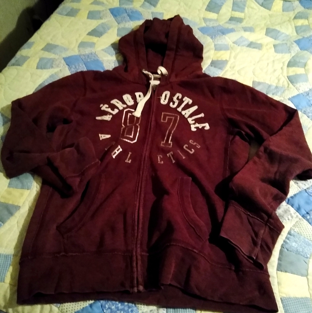 Aeropostale maroon zip up hoodie size med